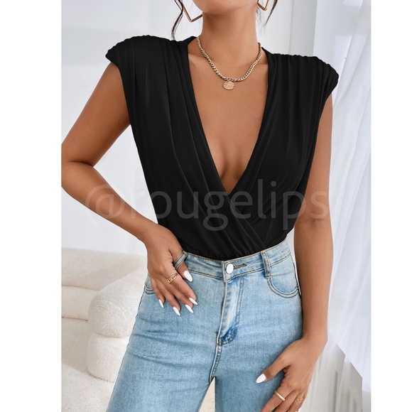 Black Ruched Bodysuit Deep V-Neck Overlapping Front Shoulder Pads - Picture 5 of 7